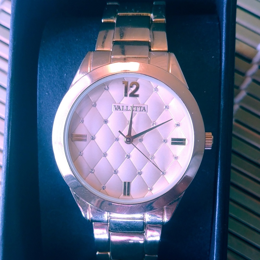 Watch (women's)